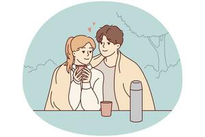 glückliches paar, das im park sitzt und warmen kaffee trinkt, genießt ein romantisches date zusammen. lächelnder liebevoller mann und frau umarmen sich im freien. Vektor-Illustration. vektor