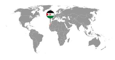 Stift Karte mit sahrauisch arabisch demokratisch Republik Flagge auf Welt Karte. Vektor Illustration.