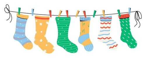 Baby Socken mit Texturen und Muster auf Kleider Linie. Vektor Illustration