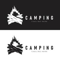 einfach Vektor draussen Camping Logo, wild Abenteuer Vorlage mit alt Jahrgang Stil