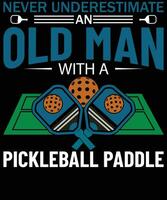 noch nie unterschätzen ein alt Mann mit ein Pickleball Paddel t Hemd Design vektor