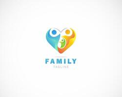 Familie Pflege Logo kreativ Konzept Menschen abstrakt Herz Familie Design modern vektor