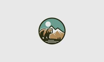 Bär auf Berg Vektor Logo eben Design