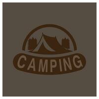 tall träd och camping tält texturerad logotyp design vektor