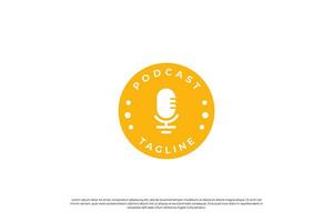 Podcast Abzeichen Logo Design. Podcast Emblem, Etikette Vorlage Design. vektor