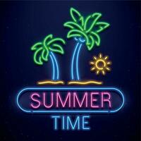 Sommer- Zeit Neon- unterzeichnen. Palme Bäume auf Sand Strand, Sonne isoliert auf dunkel Blau Hintergrund. Sommer- Logo, Banner vektor