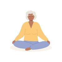 modern äldre afrikansk kvinna med korsade ben och stängd ögon mediterar. senior gammal mormor Sammanträde och praktiserande yoga, mindfulness meditation, andetag kontrollera övningar. vektor platt illustration.