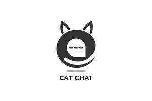 chatt logotyp design med katt begrepp vektor