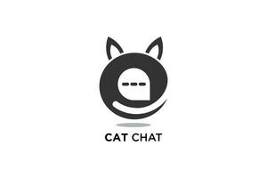 Plaudern Logo Design mit Katze Konzept vektor