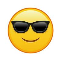 leicht lächelnd Gesicht mit Sonnenbrille groß Größe von Gelb Emoji Lächeln vektor