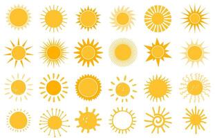 tecknad serie Sol ikon. platt och hand dragen sommar symboler. solsken form logotyp. morgon- Sol silhuetter och solig dag väder element vektor uppsättning