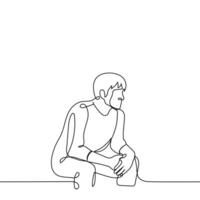 Mann sitzt gelehnt seine Ellbogen auf seine Hüften und sieht aus in das Entfernung - - einer Linie Zeichnung Vektor. Konzept Erwartung, Überwachung, Betrachtung, Betrachtung vektor