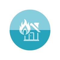 hus brand ikon i platt Färg cirkel stil. natur katastrof sabotage olycka försäkring risk krav vektor