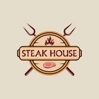 Grill Steak Logo Emblem Vektor Illustration Vorlage Symbol Grafik Design. Grill Grill mit Flamme und Fleisch Gabel Zeichen oder Symbol zum Essen Restaurant Steak Haus mit Kreis Abzeichen retro Typografie Stil