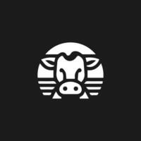 abstrakt Kuh oder Stier Logo Design. kreativ Steak, Fleisch oder Milch Symbol Symbol. vektor