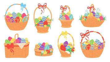 Ostern Körbe. gemalt Schokolade Eier im Korbweide Korb mit Band, Gras, Tulpe und Schneeglöckchen Blume. Frühling traditionell Urlaub Vektor einstellen