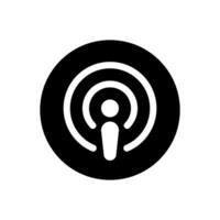 podcast ikon vektor på svart cirkel. podcasting tecken symbol