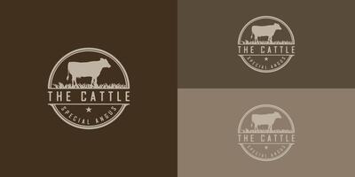 retro Jahrgang Bauernhof das Vieh Angus Vieh Rindfleisch Emblem Etikette Logo Design Vektor im Sanft Gold Farbe vorgestellt mit mehrere Hintergründe. das Logo ist geeignet zum Bauernhof und Ranch Logo Design Inspiration