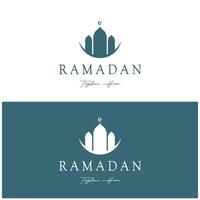 ramadan mubarak logotyp med lykta element, halvmåne måne och stjärna moské byggnad, islamic kalligrafi mönster, för företag, arkitektur, muslimer, eid, eid kort, islamic utbildning vektor