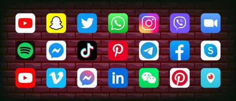 Facebook, instagram, Snapchat, zwitschern, Youtube, WhatsApp, viber, Spotify, Tick Tack, pinterest, Telegramm, Skype, Bote, Duo Logo. Logo von Sozial Netzwerke. redaktionell vektor