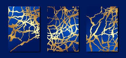 uppsättning djup blå kort av marmor guld ådror. hand dragen gyllene bläck abstrakt textur. lapis lazuli Färg design för affisch, inbjudan, gåva kort, kupong, bok omslag, baner vektor retro lyx bakgrund