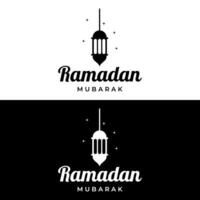 ramadan mubarak logotyp mall design med lykta och moské belysning begrepp. logotyp för hälsningar, företag, muslim. vektor