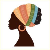 schön afrikanisch Frau Silhouette im traditionell mehrfarbig Turban Profil Sicht. schwarz afro Frauen Vektor isoliert mit traditionell Batik, ethnisch Hintergrund. afrikanisch Logo