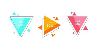 uppsättning av färgrik abstrakt triangel försäljning taggar. baner vektor samling