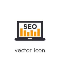 seo ikon med laptop och analytics på vitt vektor