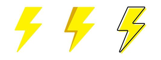 gul åska ikon isolerat på vit bakgrund, åska storm symbol. gul elektrisk blixt- bult. vektor
