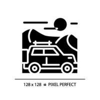 öken- jeep Turné svart glyf ikon. öken- buggy. turistiska äventyr. adrenalin helgen. silhuett symbol på vit Plats. fast piktogram. vektor isolerat illustration