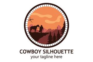 Logo Landschaft Silhouette von Cowboy Reiten beim Pferd Vorlage einfach Konzept Jahrgang Design vektor