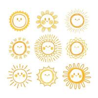 uppsättning av hand dragen Sol symboler. samling av leende Sol tecken. klotter vektor