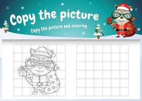 Kopieren Sie das Bild Kinderspiel und die Malvorlage mit einem süßen Waschbären mit Weihnachtsmann-Kostüm vektor