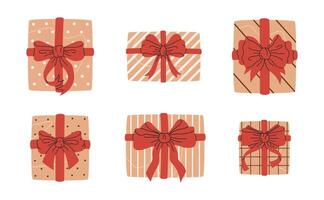 födelsedag närvarande lådor. hand dragen gåva lådor med röd silke pilbågar, insvept jul gåva lådor topp se platt illustration uppsättning. högtider gåva lådor på vit vektor