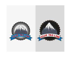 Berg Jahrgang Logo zwei Logos von Berge und ein Etikett Das sagt Ihre Etikett auf es vektor