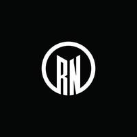 rn-Monogramm-Logo mit einem rotierenden Kreis isoliert vektor