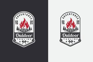 Lagerfeuer Brennholz Camping draussen Jahrgang Abzeichen Logo Design Vorlage Illustration vektor