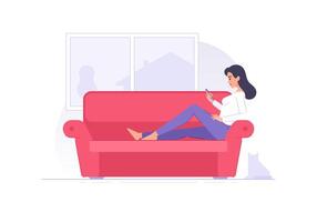 platt stil tecknad serie karaktär kvinna använder sig av smartphone på soffa illustration vektor