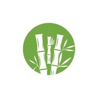 Bambus Logo mit Grün Blatt Symbol Vorlage vektor