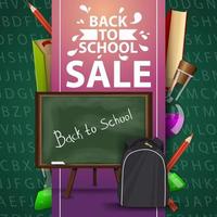 Back to School Sale, grünes Webbanner mit Schultafel und Schulrucksack vektor