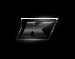 Carbon Speed Letter K-Logo, dunkle, matte Metall-Carbon-Textur. Drive dynamischer Stahlbuchstabe, Turbo Bold Italic Chrome Logo für Automobilindustrie, Fitnessstudio, Sport. Vektormonogramm, Emblem vektor