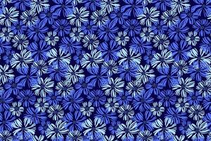 abstrakt konstnärlig former blå ditsy blommor sömlös mönster på en svart mörk bakgrund. borsta blommig textur utskrift. hand dragen skiss. vektor