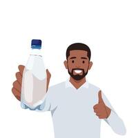 friska ung svart man som visar flaska av mineral vatten och ge tumme upp. vektor