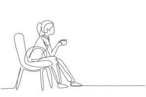 einzelne durchgehende Linienzeichnung junges hübsches Mädchen, das in einem modernen Stuhl sitzt und Kaffee vor dem Fenster im gemütlichen Zuhause genießt, Seitenansichtkonzept. dynamische eine linie zeichnen grafikdesign vektorillustration vektor