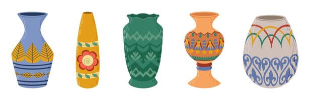 farbig Keramik Vasen Satz. Porzellan Vase zum Blumen, Antiquität Keramik, Blumen- und abstrakt Muster. Vase Keramik zum Dekoration. modisch eben Stil isoliert auf Weiß Illustration vektor