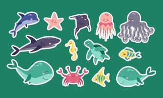 uppsättning av klistermärken hav djur val, haj, manet, delfin, sjöstjärna, stingrocka, bläckfisk, sjöhäst, sköldpadda, tropisk fisk, krabba. tecknad serie illustration för klistermärken vektor