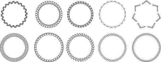 uppsättning av årgång celtic cirkel ramar. dekorativ gräns, konstruerad från rader, formad vektor