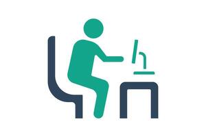 es Manager Symbol. Person im Vorderseite von ein Computer. Symbol verbunden zu Information Technologie. solide Symbol Stil. Technologie Element Illustration vektor