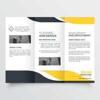 professionell gul svart modern trifold broschyr design vektor